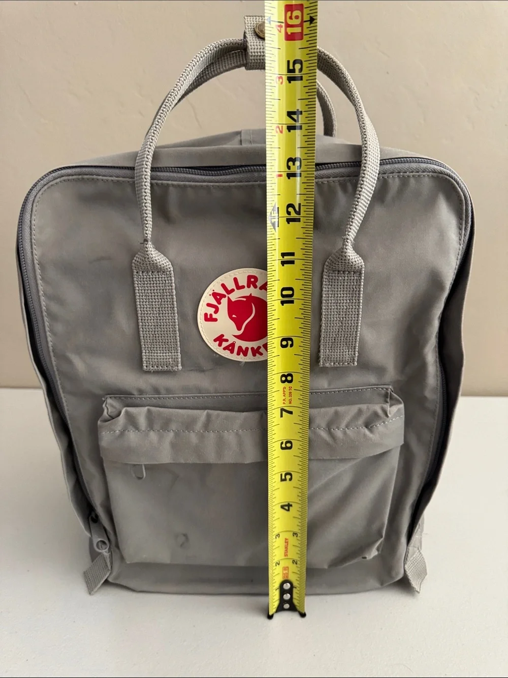 Fjallraven Kånken Backpack - Gray with Red Logo